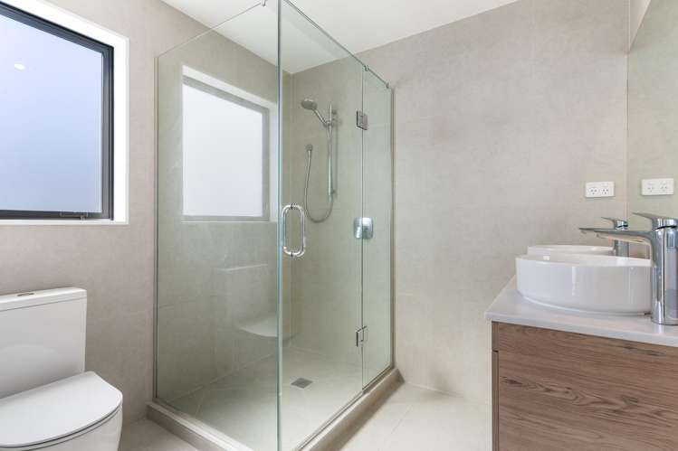 5 Headsail Drive Long Bay_17