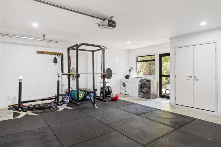 3 Antrim Place Rangatira Park_11