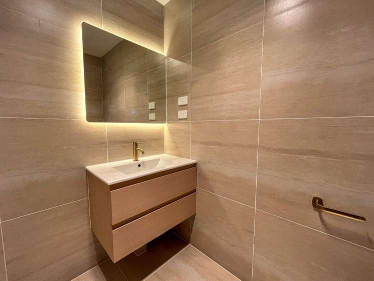 5/30 Crowther Street 1644_9