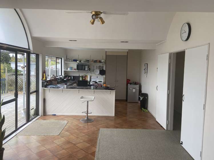 155 Glengarry Road Glen Eden_2