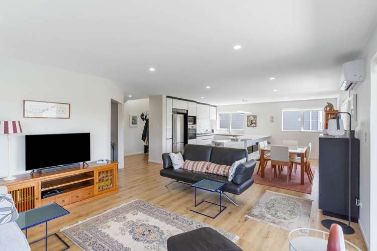 513a West Coast Road Glen Eden_4