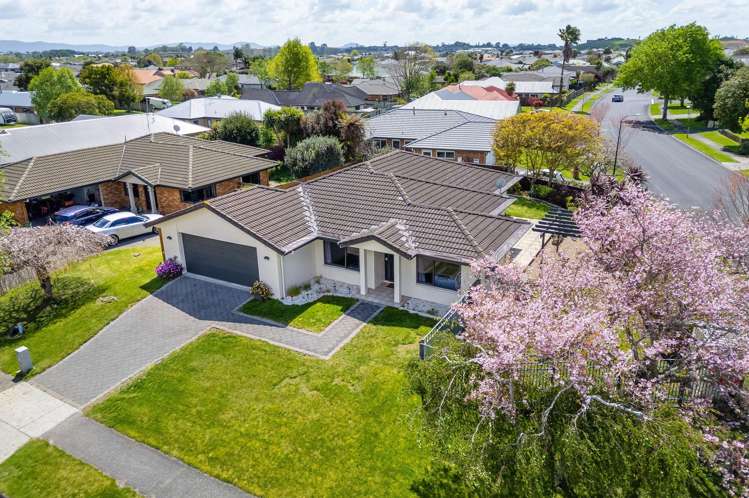 2 Lavenham Place Rototuna North_16