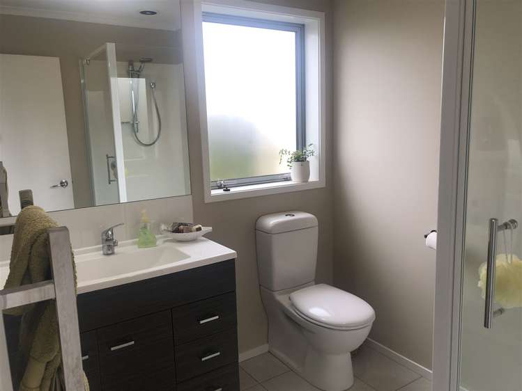 29 Michel Colombon Close Maunu_9