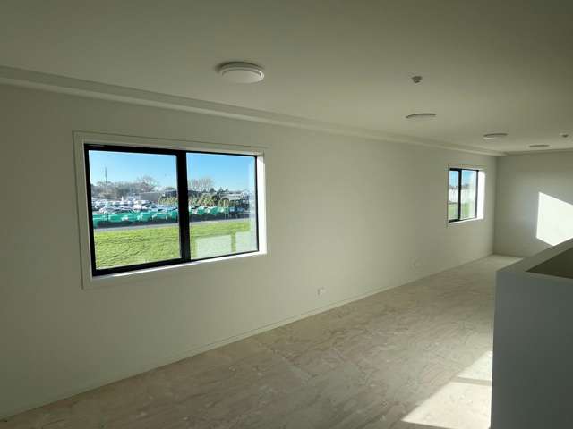 8/1 Lake Bryndwr Lane Burnside_2
