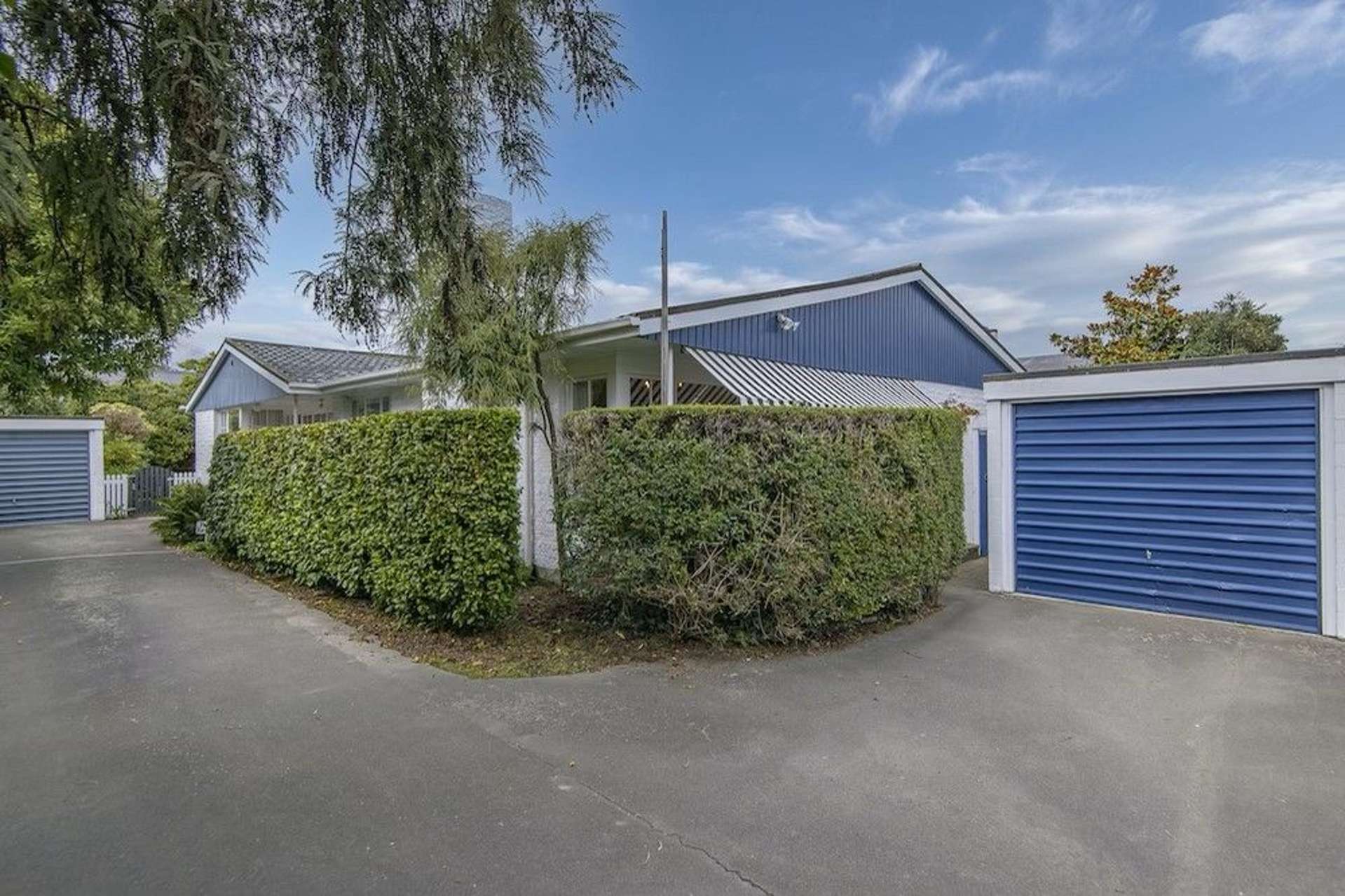 2/98 Office Road Merivale_0