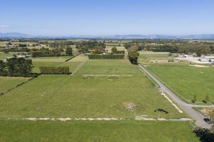 92a & 92b Oroua Road Newbury_15