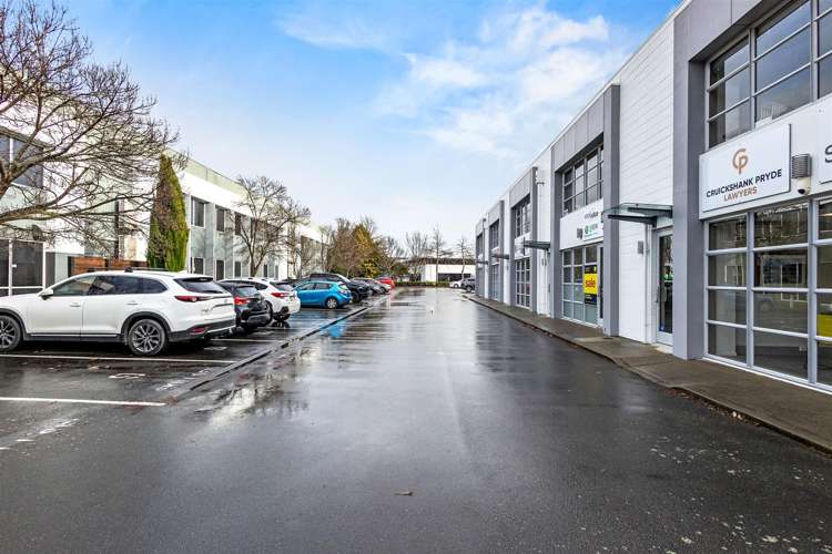 8/41 Sir William Pickering Drive Burnside_10