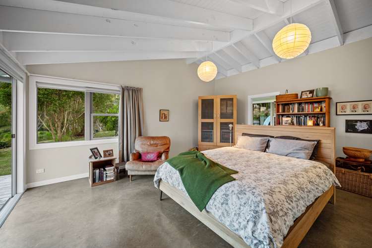 35 Lloyd Drive Wainui_13