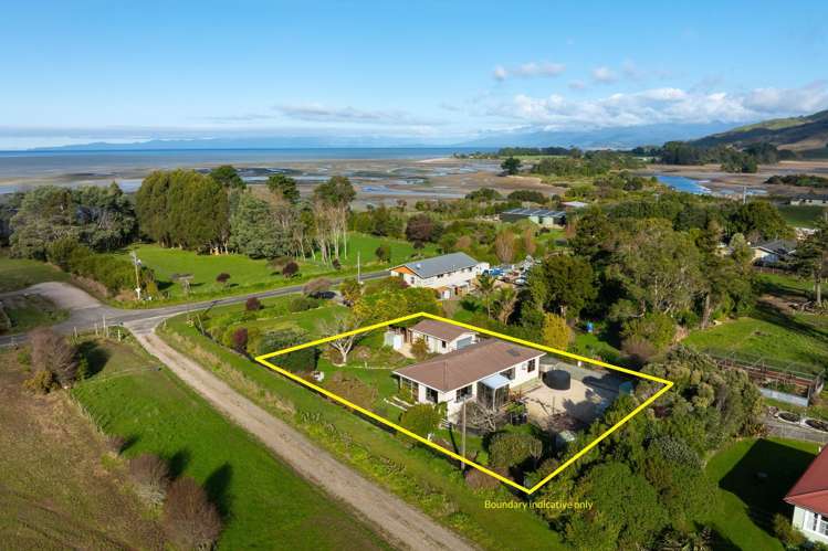 1327 Collingwood-Puponga Main Road_0