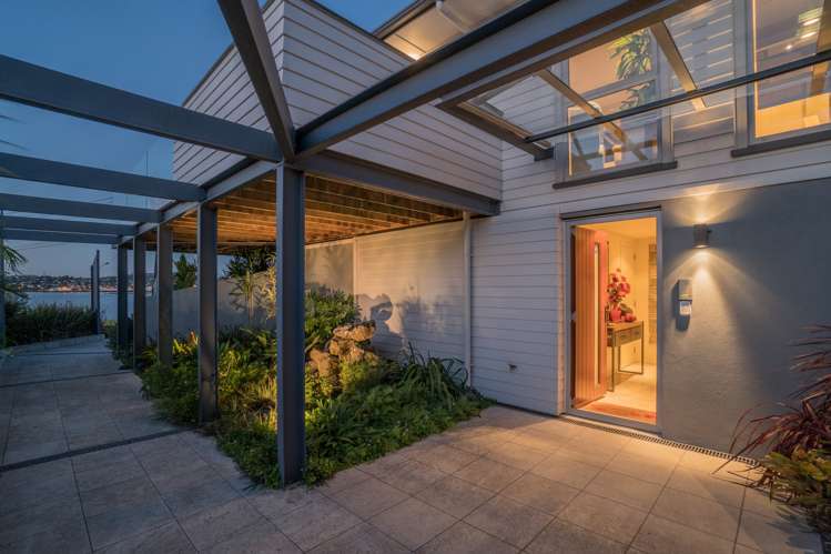 16 Kiwi Esplanade Mangere Bridge_5