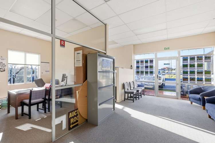 196-200 Clyde Street Balclutha_20