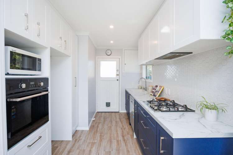 2 Lockhart Avenue Milson_8