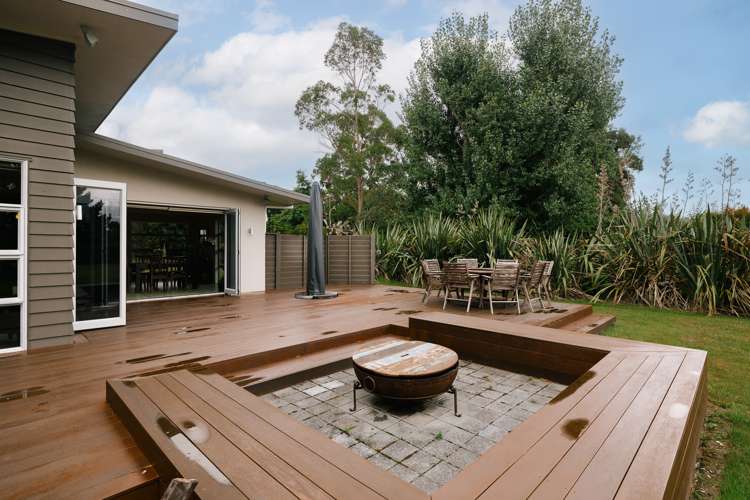 8 Titirangi Drive Fitzherbert_24