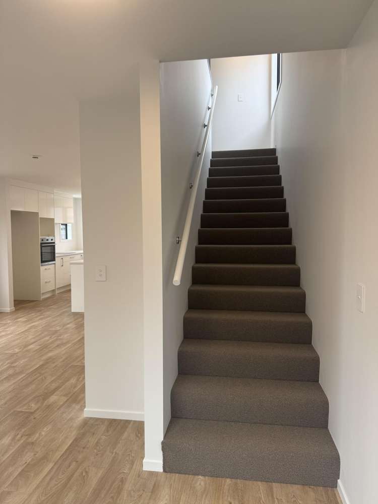 1204B Norfolk Crescent Mayfair_7