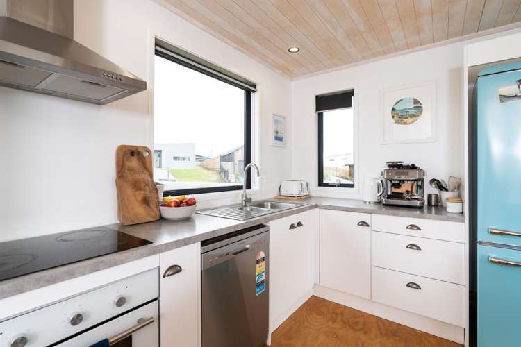 19 Tunarau Street Raglan_10