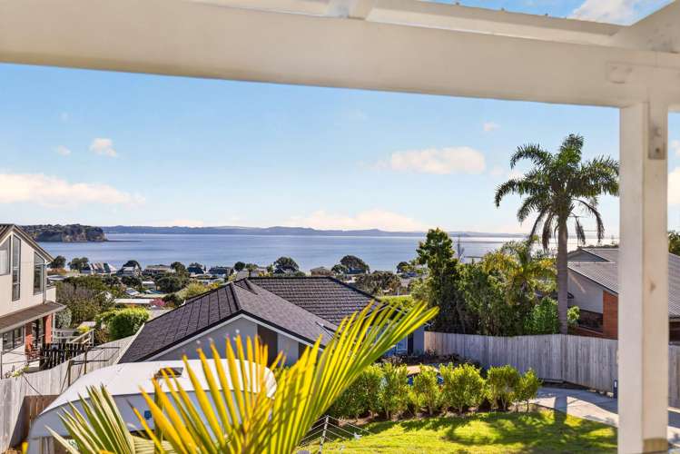 954 Whangaparaoa Road Manly_1