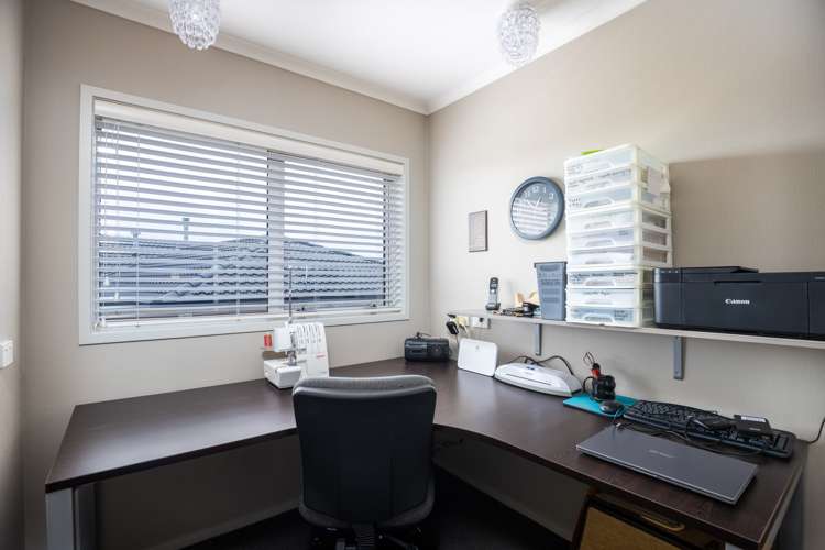 11f Lemont Place Westown_21