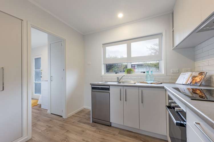 2/14 Mount Smart Road Royal Oak_5