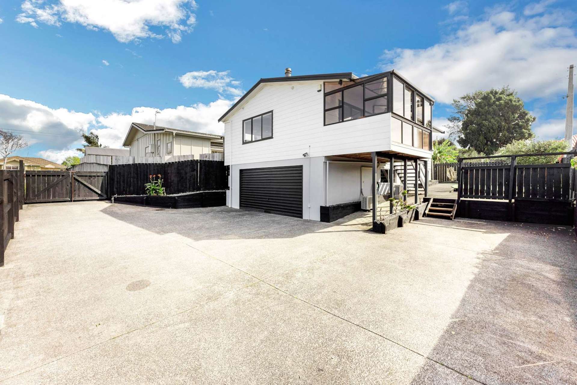 2/73 Russell Road Manurewa_0