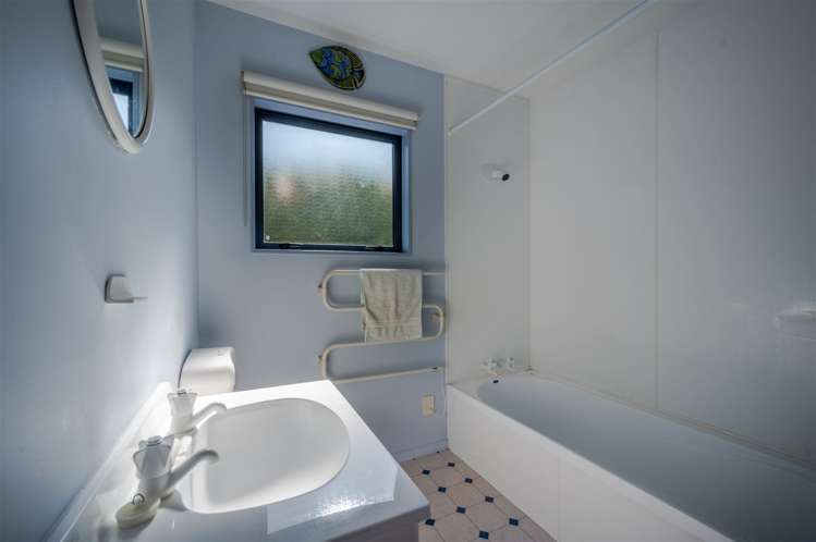 12 Seaview Lane Wainui_9