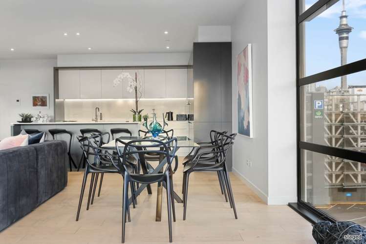607/141 Pakenham Street_3