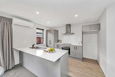 13 Chilton Drive_1