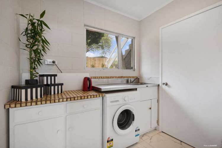 558a Beach Road Rothesay Bay_9