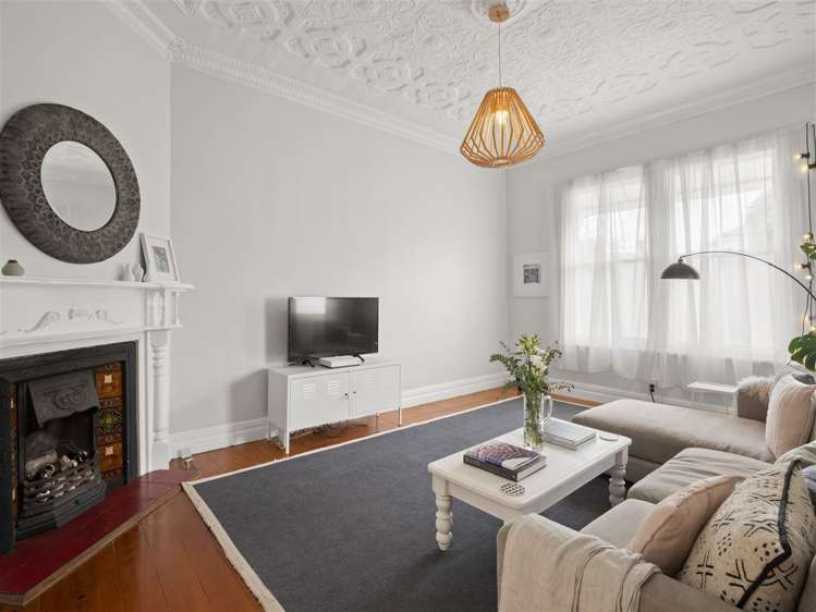 8 Shoal Bay Road Devonport_10