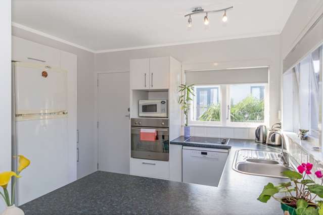 4/32 Inverness Road Browns Bay_3