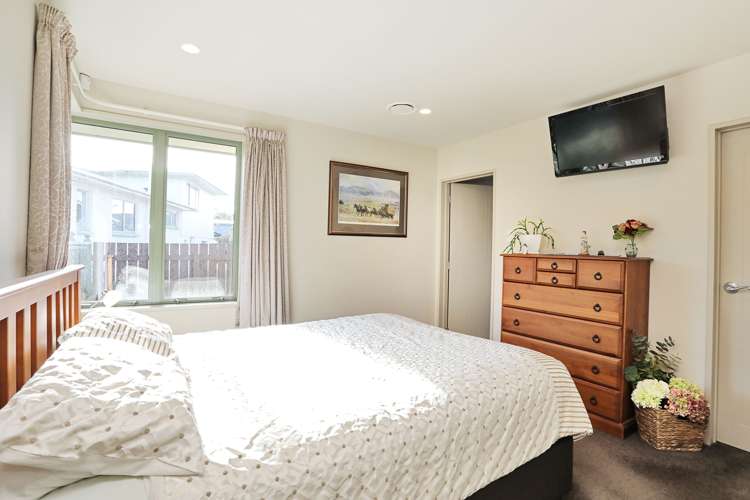 203 Queens Drive Windsor_8