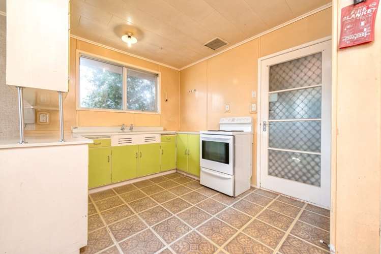 11 Swallow Drive Manurewa_5