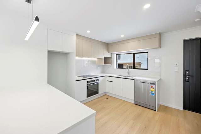 Lot 8-12/71 Royal Road Massey_4