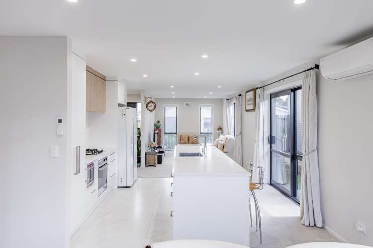 16 Probert Crescent Chartwell_5