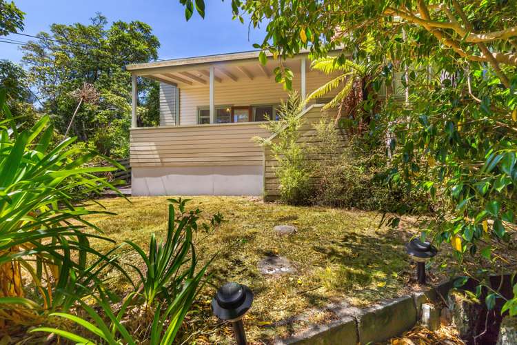 78 Heretaunga Square Silverstream_11