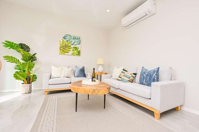 Looking for a comfortable, modern home or a property suitable for a home-based business? This versatile property offers both!
