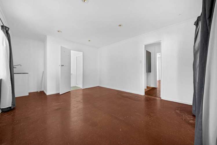 26 Blease Street New Lynn_15