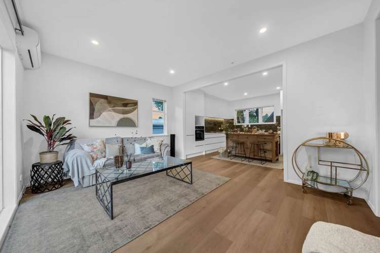 1/8 Hillsborough Road Hillsborough_14