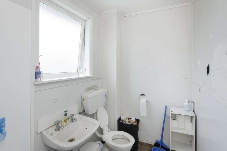 11-17 Cambridge Terrace Kaiti_41