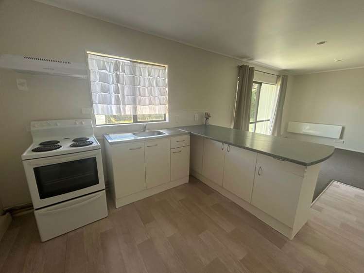 3/220 Riverhead Road Kumeu_5