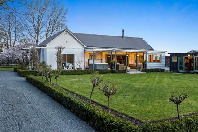 Unique Opportunity Larcombs Event Centre