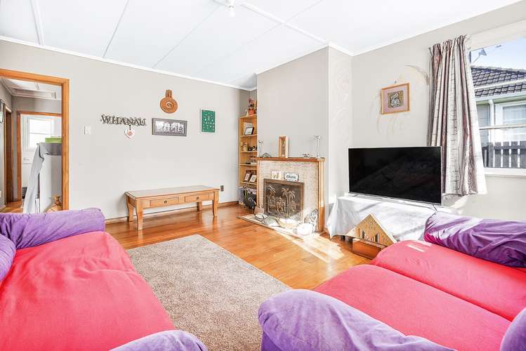 6 Watts Crescent Hamilton East_6