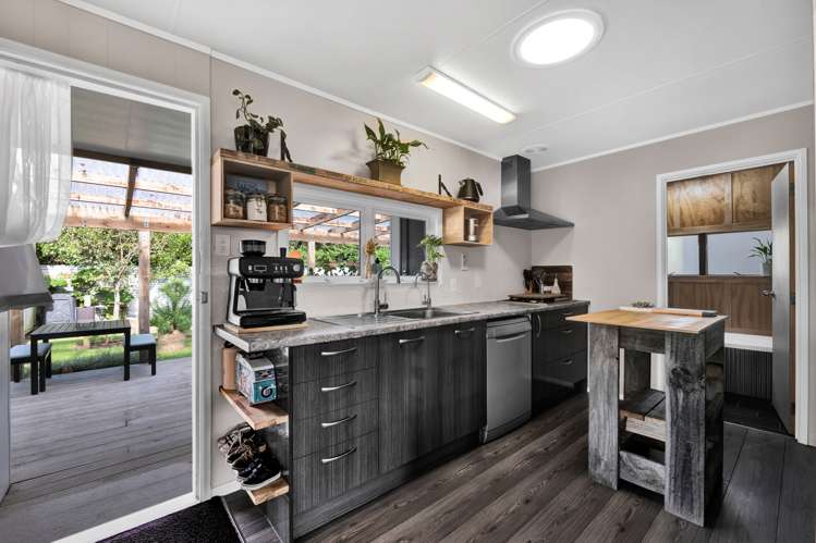 16 Ponderosa Place Opunake_16