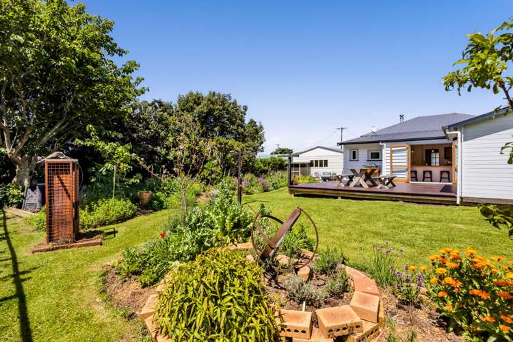 53 Fox Street Opunake_27