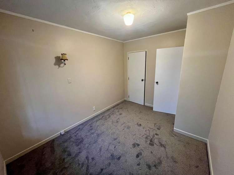 2/2 Fairview Road Mount Eden_3