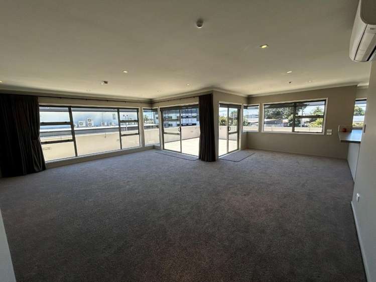 10 Grenada Street 11229_1