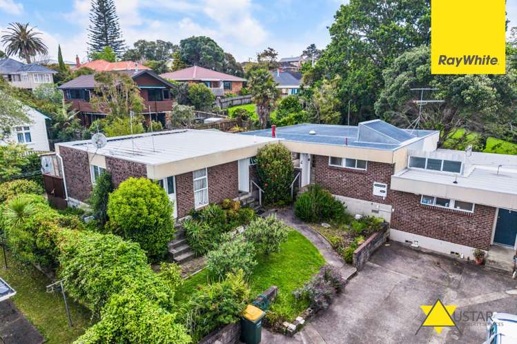 2/14 Cezanne Place New Lynn_1