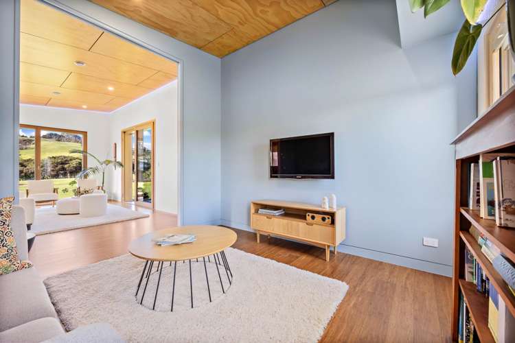 123 Valley Road Waimauku_13