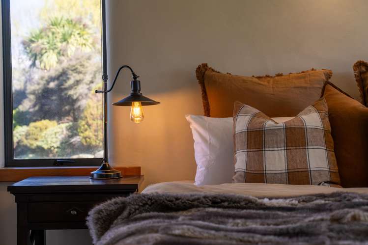 508 Lake Hawea - Albert Town Road Wanaka_35