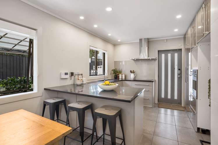 16a Huapai Street Onehunga_14