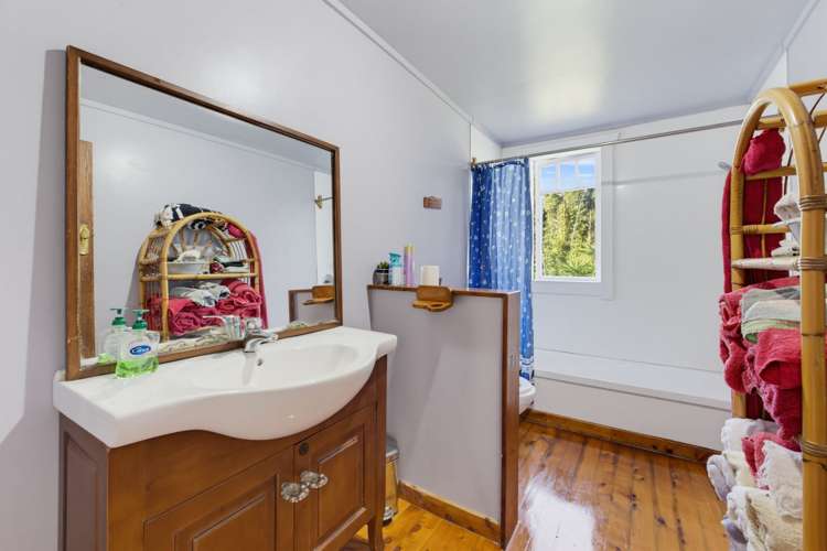 10 Montaine Place Maungaturoto_8